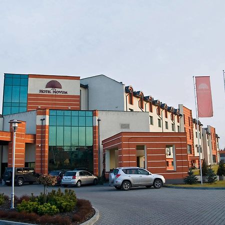 Hotel Novum & Spa Niepołomice Exterior foto